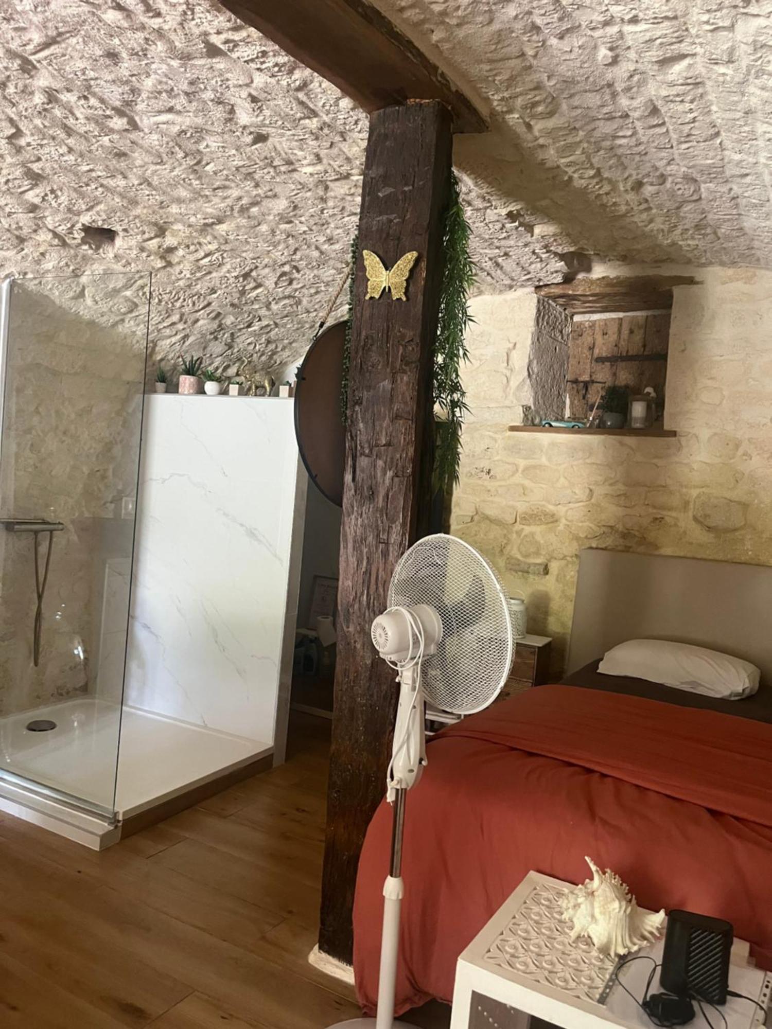 דירות Castelnau-Montratier Voute Des Anges Type Loft Sans Cloison מראה חיצוני תמונה